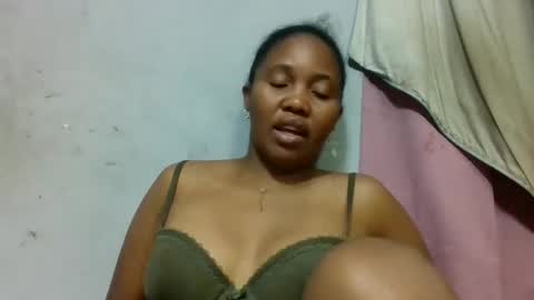 adelealy online show from June 3, 2:47 am