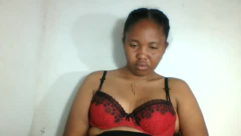 adelealy online show from August 2, 1:15 am