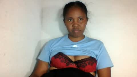 adelealy online show from August 2, 3:43 pm
