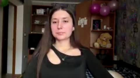 Poly online show from February 25, 7:18 am