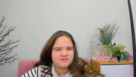 adelecruzz online show from February 2, 1:19 pm