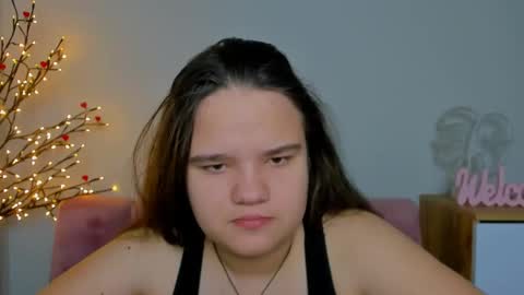 adelecruzz online show from February 17, 8:09 am