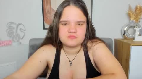 adelecruzz online show from March 12, 1:30 pm