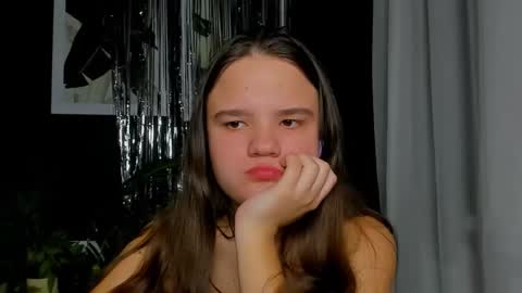 adelecruzz online show from March 13, 1:18 pm