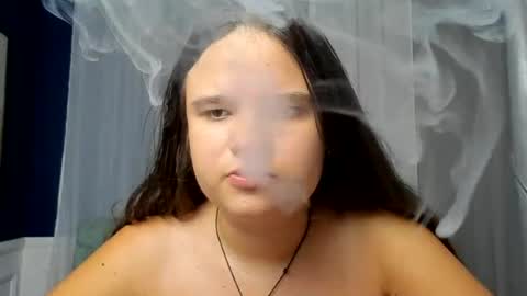 Snapshot of adelecruzz chatting on August 1, 11:42 am adelecruzz online show from August 1, 11:42 am