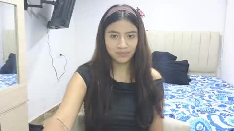 Snapshot of adelein_foxxx chatting on July 16, 1:55 am adellein foxx online show from July 16, 1:55 am