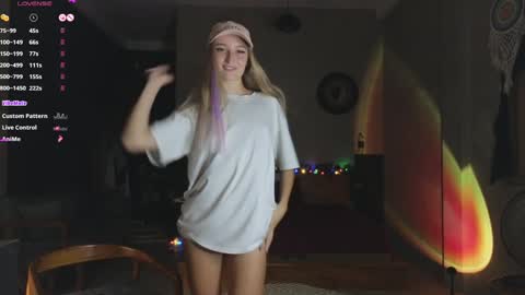 Adele online show from February 6, 3:09 pm