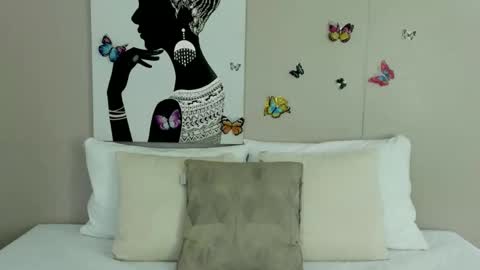 Adele Smithh online show from November 22, 11:42 am