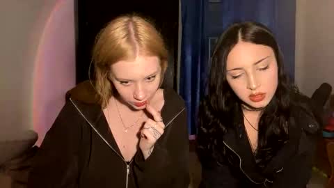 Snapshot of adelin_rr chatting on September 9, 8:52 pm adelin online show from September 9, 8:52 pm