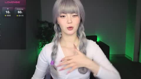adelina__flower online show from May 5, 2:41 am