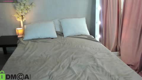 Adelina bliss online show from April 28, 1:26 am