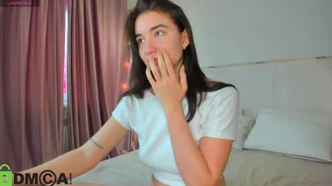 Snapshot of adelina_bliss chatting on May 10, 9:25 am Adelina bliss online show from May 10, 9:25 am