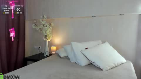 Snapshot of adelina_bliss chatting on June 6, 1:11 am Adelina bliss online show from June 6, 1:11 am