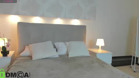 Snapshot of adelina_bliss chatting on June 14, 1:14 am Adelina bliss online show from June 14, 1:14 am