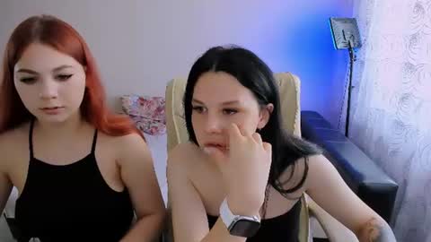 Snapshot of adelina_xxx chatting on June 25, 9:36 am adelina_xxx online show from June 25, 9:36 am