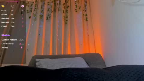 adelinaconte1 online show from July 18, 5:39 pm