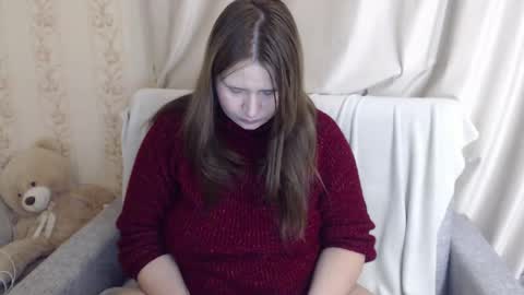 Snapshot of adelinalawson chatting on December 5, 7:17 pm adelinalawson online show from December 5, 7:17 pm