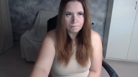 adelinalawson online show from November 25, 10:26 am