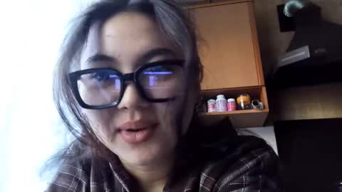 Snapshot of adelinehaefner chatting on November 23, 8:03 am Anna online show from November 23, 8:03 am