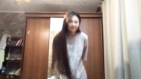 Snapshot of adelinehaefner chatting on November 30, 3:05 pm Anna online show from November 30, 3:05 pm