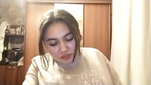 Snapshot of adelinehaefner chatting on December 13, 7:53 pm Anna online show from December 13, 7:53 pm