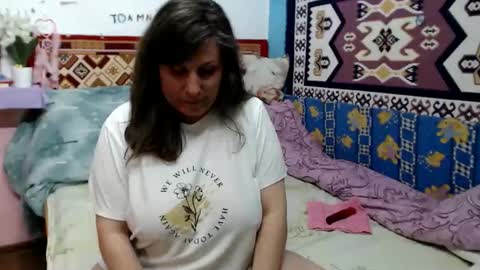 Snapshot of adelinemilf chatting on May 9, 11:15 am adelinemilf online show from May 9, 11:15 am