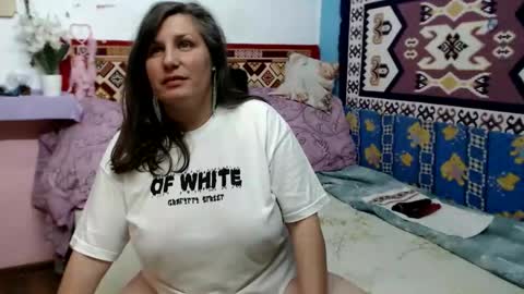 Snapshot of adelinemilf chatting on May 27, 10:01 am adelinemilf online show from May 27, 10:01 am