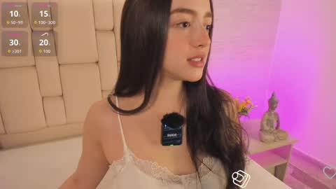 Snapshot of adelinewhite1 chatting on May 25, 11:16 am adeline online show from May 25, 11:16 am