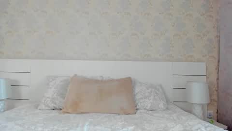 Snapshot of adellegirl chatting on May 12, 4:37 pm adellegirl online show from May 12, 4:37 pm