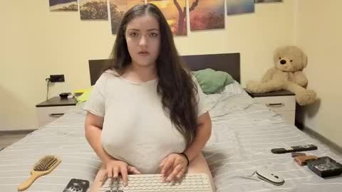 Snapshot of adellineee chatting on May 22, 8:47 pm Adellineee online show from May 22, 8:47 pm