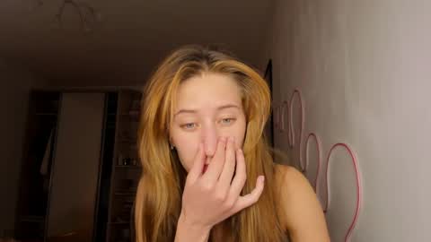 Snapshot of adellqueen chatting on May 11, 9:45 pm Adell online show from May 11, 9:45 pm