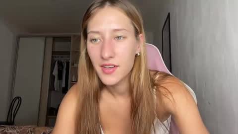 Snapshot of adellqueen chatting on June 30, 9:38 pm Adell online show from June 30, 9:38 pm