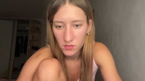 Snapshot of adellqueen chatting on July 11, 10:00 pm Adell online show from July 11, 10:00 pm