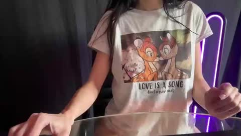 Snapshot of adessamoon chatting on January 10, 11:22 am Adessa online show from January 10, 11:22 am