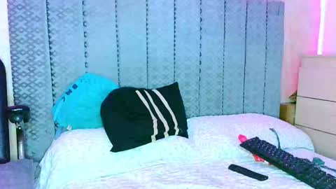 Snapshot of adhara365 chatting on January 10, 6:42 am adhara star 3 online show from January 10, 6:42 am