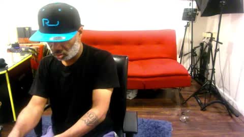 adick_ting online show from November 16, 6:46 pm