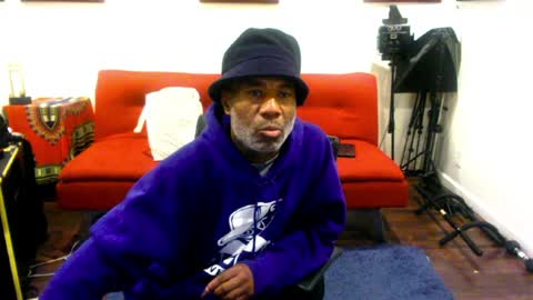 adick_ting online show from April 4, 8:56 am