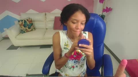 adisson_petite1 online show from October 3, 11:57 pm