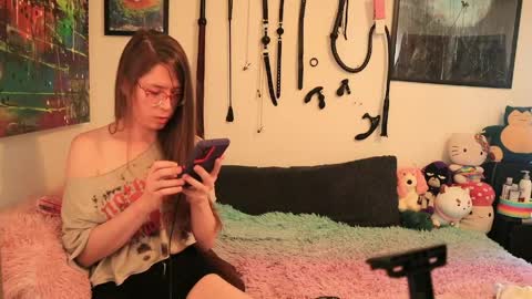 Snapshot of aditzytgirl chatting on April 23, 7:27 pm A Ditzy TGirl aka Lizzy online show from April 23, 7:27 pm