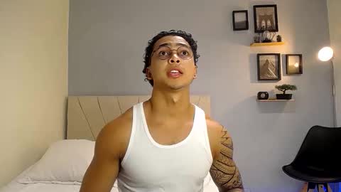 Adonis online show from November 18, 11:26 pm