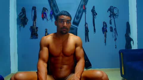 Snapshot of adonisdios chatting on May 4, 7:54 pm adonisdios online show from May 4, 7:54 pm