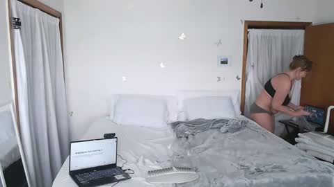 Snapshot of adorable22 chatting on July 17, 4:34 pm adorable22 online show from July 17, 4:34 pm