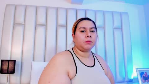 Snapshot of adreeaperez1 chatting on February 8, 11:22 am ANDREA PEREZ online show from February 8, 11:22 am