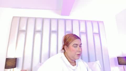 Snapshot of adreeaperez1 chatting on June 5, 12:44 pm ANDREA PEREZ online show from June 5, 12:44 pm