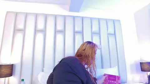Snapshot of adreeaperez1 chatting on July 24, 1:09 pm ANDREA PEREZ online show from July 24, 1:09 pm