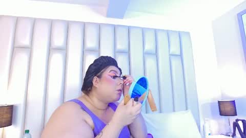 Snapshot of adreeaperez1 chatting on July 31, 1:43 pm ANDREA PEREZ online show from July 31, 1:43 pm