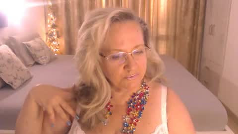 Cryna online show from June 22, 4:59 pm
