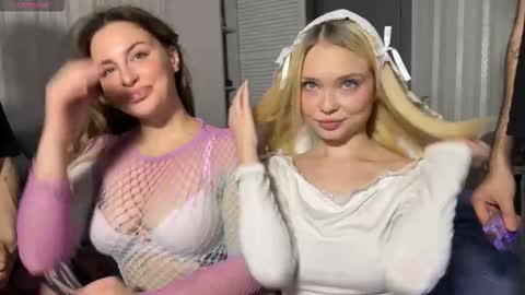 Dorothy Mayfield online show from February 15, 11:23 pm