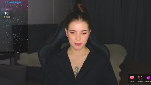 Adriana online show from November 19, 2:11 am