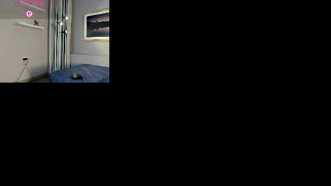 adri online show from August 5, 11:39 pm